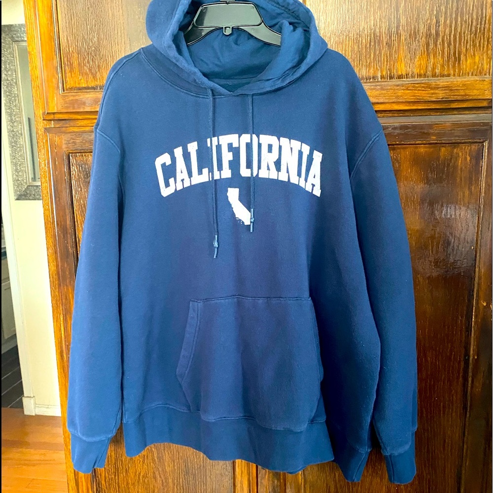 💥SALE💥 California Hoodie! Worn once! Size XXL